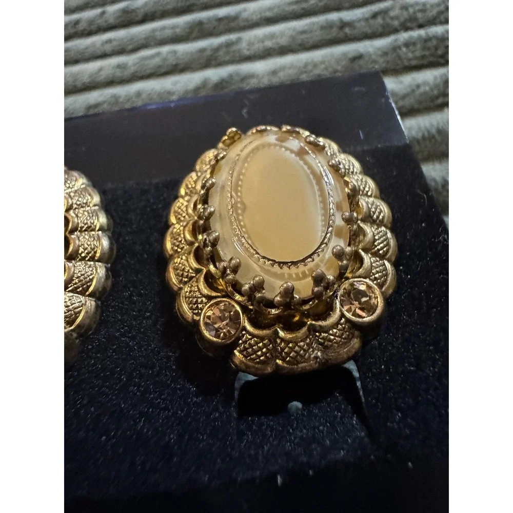 Vintage W. Germany Gold Tone Oval‎ Clip On Earrings Elegant Rhinestone Accents